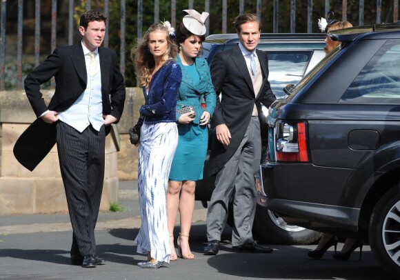 Cressida Bonas (petite amie du prince Harry), la princesse Eugenie d'York, la princesse Beatrice d'York et son petit ami Dave Clark lors du mariage de Lady Melissa Percy, fille du duc de Northumberland, et de Thomas van Straubenzee à Alnwick en Angleterre le 22 juin 2013
