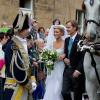 Lady Melissa Percy et son père, lors de son mariage avec Thomas van Straubenzee à Alnwick en Angleterre le 22 juin 2013