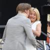 Nikolaj Coster-Waldau tente d'embrasser Cameron Diaz sur le tournage de The Other Woman à Soho, New York, le 21 juin 2013.