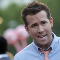 Ryan Reynolds : Sexy, il met le ''Turbo'' sans Blake Lively