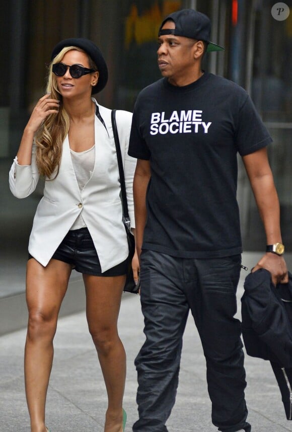 Beyonce et Jay-Z se rendent au cinéma voir le film Iron Man 3, à New York, le 2 juin 2013.