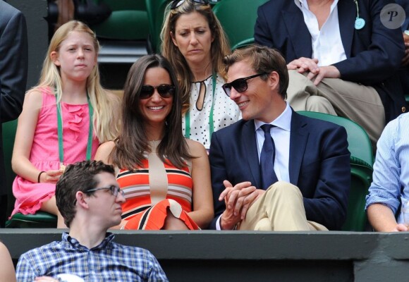 Pippa Middleton et son compagnon Nico Jackson au All England Lawn Tennis and Croquet Club de Wimbledon le 5 juillet 2013 à Londres