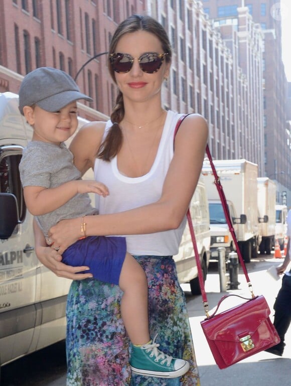 L'Australienne Miranda Kerr et son fils Flynn à Chelsea, à New York, le 8 juillet 2013.