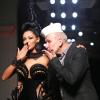 Nabilla et Jean-Paul Gaultier en personne lors du défilé Jean-Paul Gaultier pendant la Fashion Week haute couture automne-hiver 2013-2014 à Paris, le 3 juillet 2013