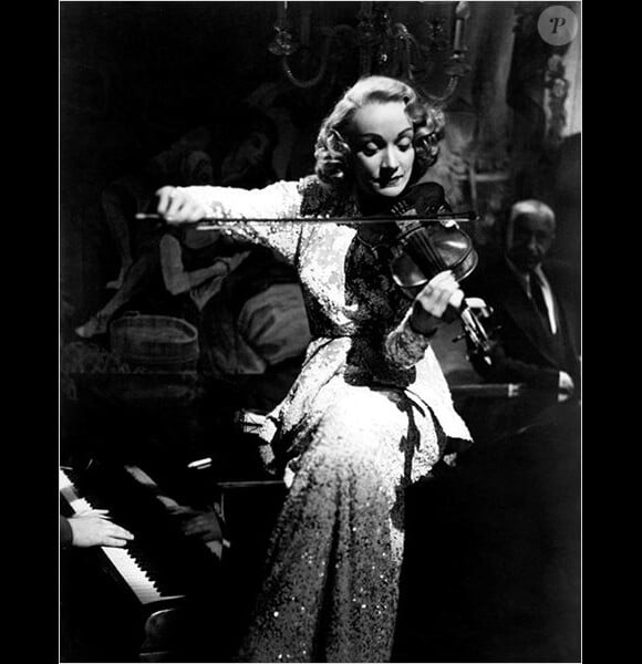 Marlene Dietrich dans "La Scandaleuse de Berlin" de Billy Wilder en 1949.