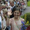 La princesse Victoria de Suède fêtait son 36e anniversaire le 14 juillet 2013 à Solliden, la résidence royale sur l'île d'Öland, en compagnie du roi Carl XVI Gustaf, de la reine Silvia, du prince Daniel et de leur fille la princesse Estelle, qui a encore une fois charmé le public.