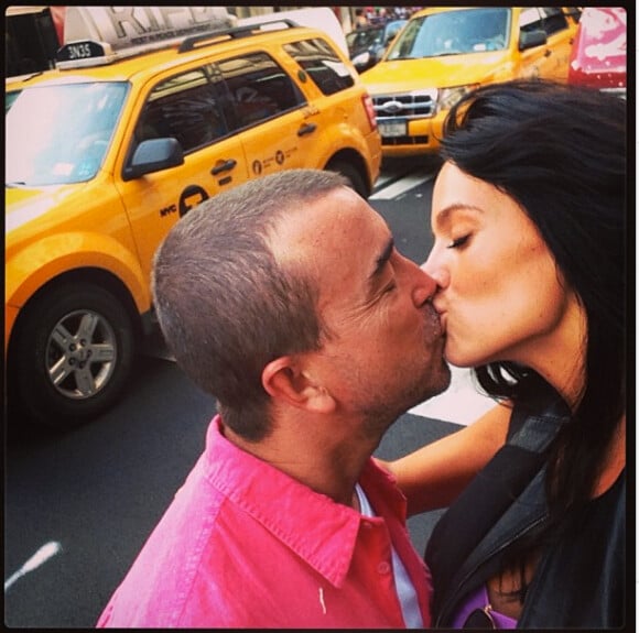 Instagram Jade Foret - Tendre baiser entre Arnaud Lagardère et Jade Foret