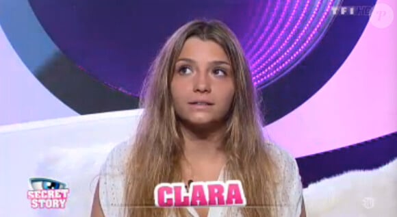 Clara dans la quotidienne de Secret Story 7 sur TF1 le mardi 16 juillet 2013