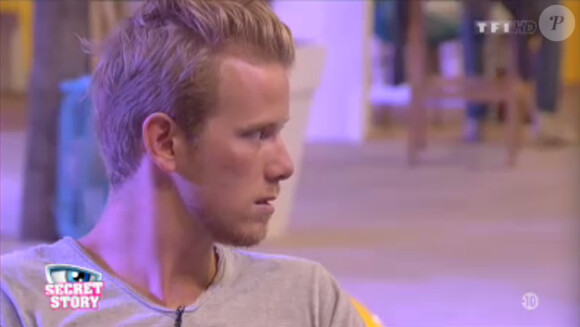 Guillaume dans la quotidienne de Secret Story 7 sur TF1 le mardi 16 juillet 2013