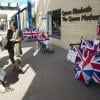 Ambiance le 16 juillet 2013 aux abords de l'hôpital St Mary à Londres, où Kate Middleton doit accoucher.