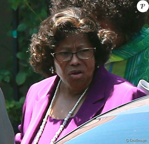 Katherine Jackson a assisté au service religieux d'une église à Woodland Hills, le 9 juin 2013.