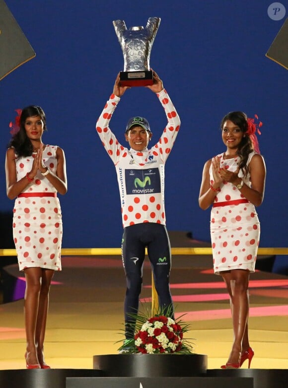 Nairo Quintana, meilleur grimpeur du Tour de France 2013, lors du podium à Paris le 21 juillet 2013