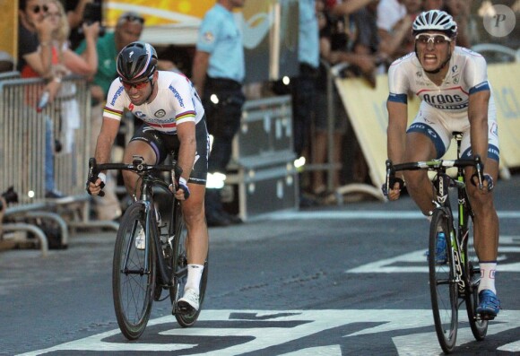 Mark Cavendish sur la ligne d'arrivée du Tour de France 2013, le 21 juillet 2013