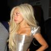Lady Gaga se rend au vernissage privée de l'exposition consacrée aux photopgrahes Inez & Vinoodh à la galerie Gagosian de Beverly Hills le 11 juillet 2013.