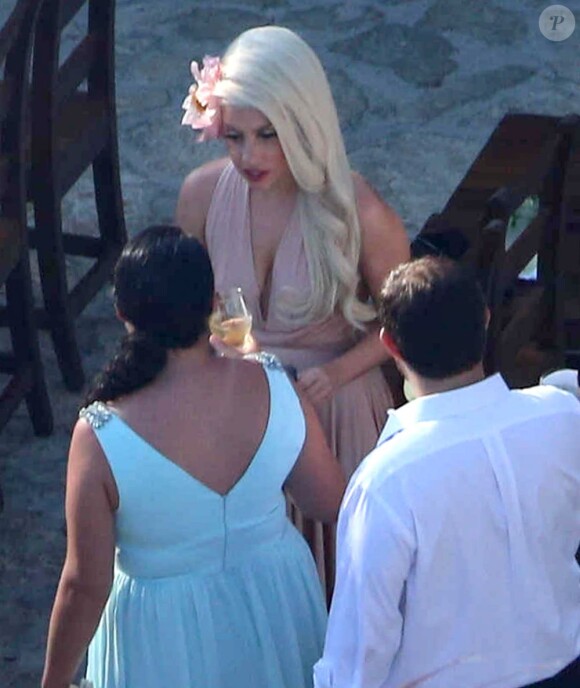 Exclusif - Lady Gaga était la demoiselle d'honneur de sa meilleure amie Bo O'Connor à Cabo San Lucas, le 8 juin 2013.