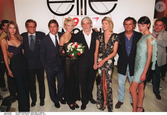 Le magnat de la mode John Casablancas lors d'un concours Elite en 1997 à Nice