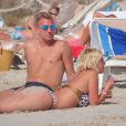 Le footballeur Maxi Lopez en vacances avec sa femme Wanda Nara à Formentera en Espagne le 21 juillet 2013.