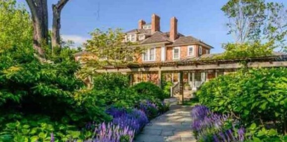 Richard Gere vend sa maison située dans les Hamptons pour 65 millions de dollars.