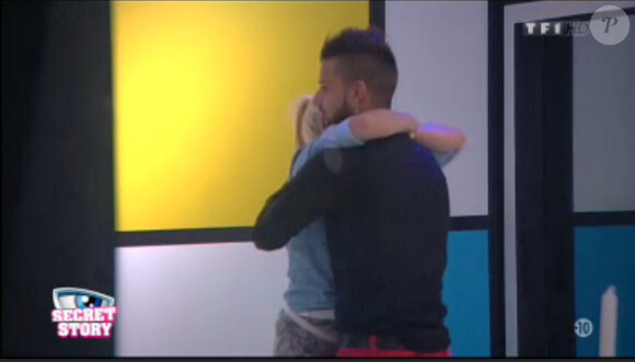 Vincent et Alexia dans la quotidienne de Secret Story 7 sur TF1 le vendredi 26 juillet 2013