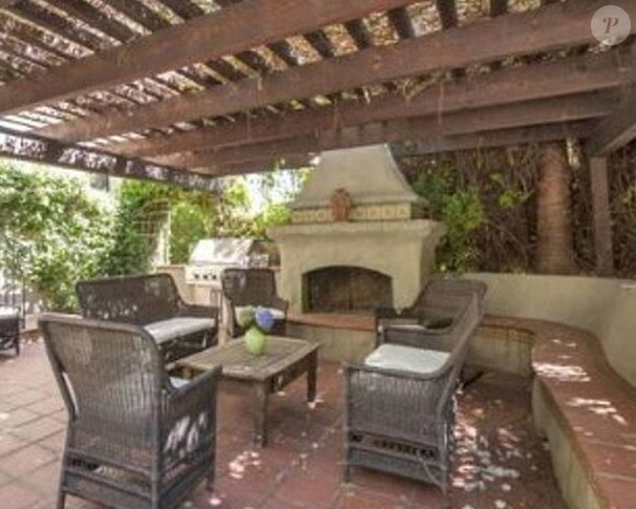 Sheryl Crow vend un lot de trois maisons à Los Angeles pour 12,5 millions de dollars.
