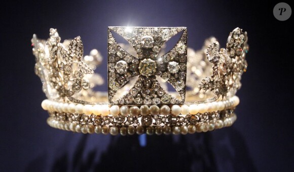 Le diadème de diamant de la reine, pièce phare... Une spectaculaire exposition consacrée au couronnement de la reine Elizabeth II le 2 juin 1953 a ouvert à Buckingham Palace le 27 juillet 2013, à l'occasion du soixantenaire de la cérémonie.