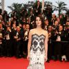 Lana Del Rey à la montée des marches du film "Gatsby le Magnifique" pour l'ouverture du 66e Festival du film de Cannes, le 15 mai 2013.