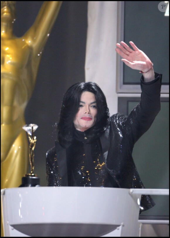Michael Jackson à la cérémonie des World Music Awards 2006 au London's Earls Court, le 15 novembre 2006.