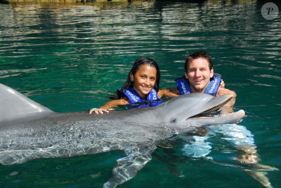 Lionel Messi et sa compagne Antonella Roccuzzo à Cancún en 2010.