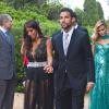 Cesc Fabregas et Daniella Semaan lors du mariage du footballeur Xavi Hernandez et Nuria Cunillera à Blanes, le 13 juillet 2013