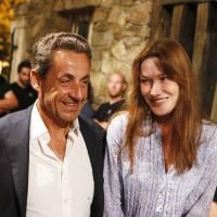Nicolas Sarkozy et Carla Bruni : Amoureux et ovationnés face à Julien Clerc