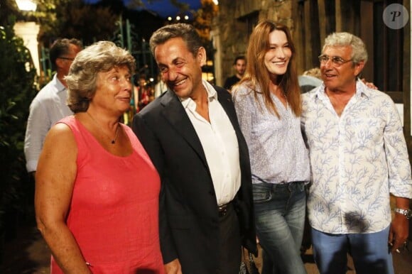 Jacqueline Franjou, Nicolas Sarkozy et son épouse Carla Bruni, Michel Boujenah - Les invités ont assisté au concert de Julien Clerc dans le cadre du festival de Ramatuelle le 3 août 2013.