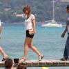 Sylvester Stallone avec sa femme Jennifer Flavin arrivant au club 55 à Saint-Tropez le 4 août 2013