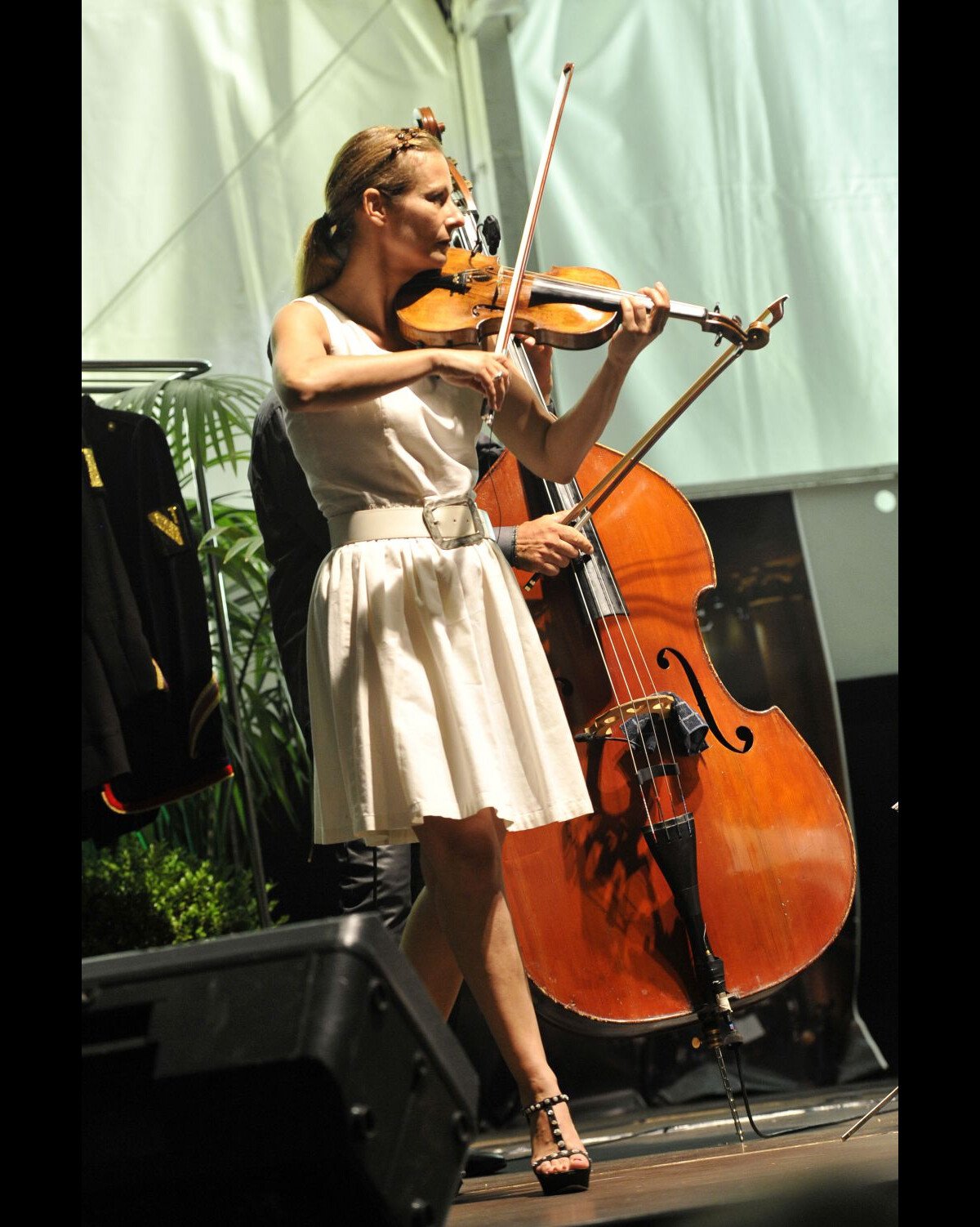 Photo Anne Gravoin Lors Du Concert Du Travelling Quartet Dans Le