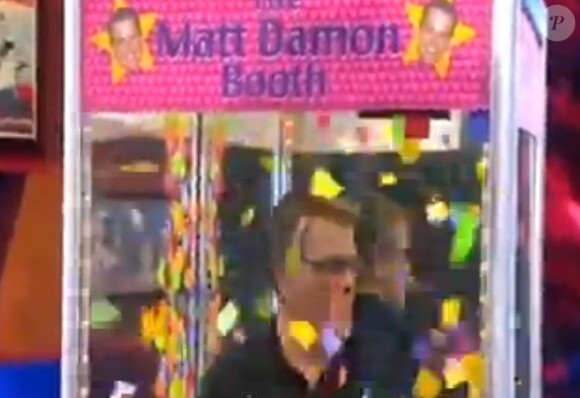 L'animateur Stephen Colbert a invité une pléiade de stars, dont Matt Damon, à se lâcher sur Get Lucky de Daft Punk, suite à l'annulation de la venue de ces derniers sur le plateau de son émission hier, mardi 6 août 2013.
