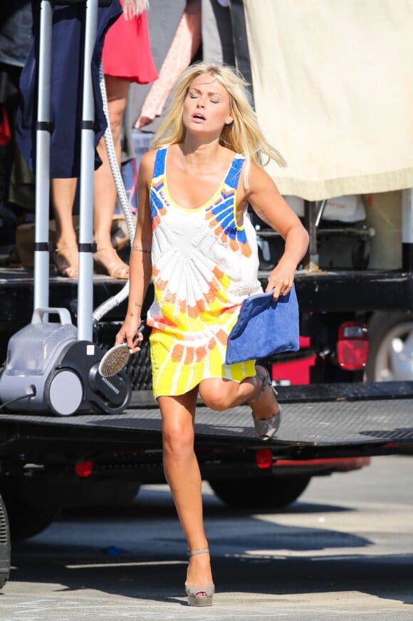 La jolie Caroline Receveur sur le tournage d'Hollywood Girls 3, le 7 août 2013 à Los Angeles