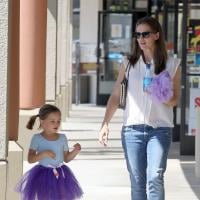 Jennifer Garner : Maman au top, virée stylée avec ses filles mais sans baby bump