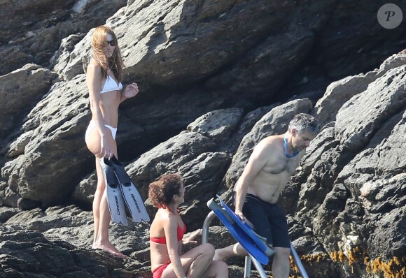 Carla Bruni-Sarkozy en vacances au Cap Nègre le 3 août 2013
