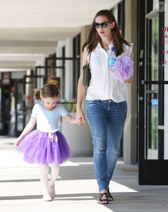 Jennifer Garner et sa fille Seraphina à Los Angeles, le 9 août 2013.