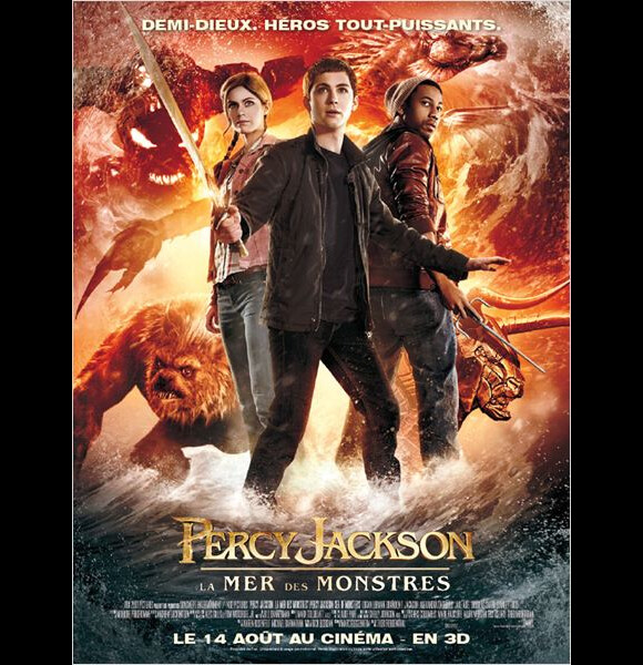 Affiche du film Percy Jackson : La mer des Monstres.