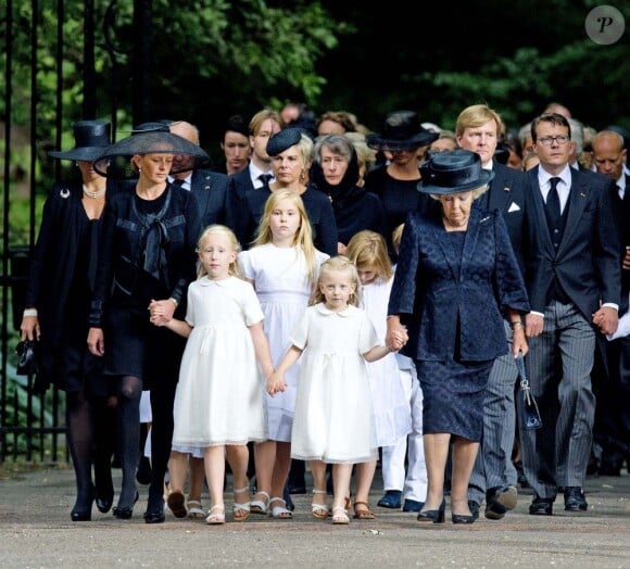 La famille royale des Pays-Bas aux obsèques du prince Friso d'Orange-Nassau, le 16 août 2013 à Lage Vuursche.