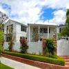 Jennie Garth et Peter Facinelli vendent leur jolie maison de Los Angeles pour la somme de 3,99 millions de dollars.