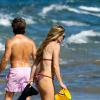 Rebecca Gayheart et son mari Eric Dane ont passé la journée à la plage à Malibu, avec des amis et leurs filles Billie et Georgia, le 18 août 2013.