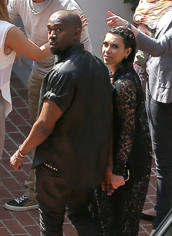 Kim Kardashian (enceinte) et Kanye West à Los Angeles en mai 2013