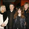 Michel Drucker, Dany Saval, Stéphanie Jarre (fille de Dany Saval), sa fille Rebecca à l'Olympia pour le spectacle de Gad Elmaleh le 18 décembre 2007.