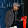 Chris Brown quitte la boîte de nuit Hooray Henry's à West Hollywood. Le 15 août 2013.