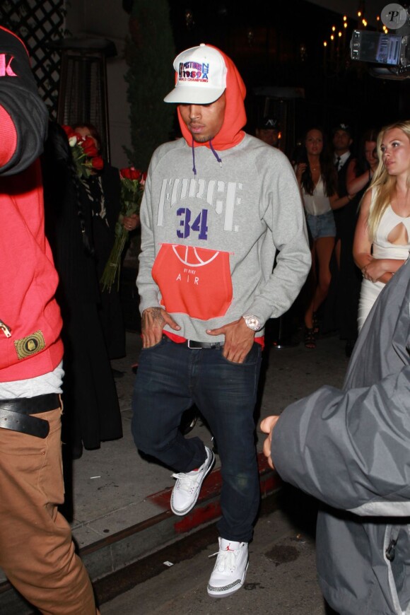 Chris Brown quitte la boîte de nuit Eden à Los Angeles, le 5 août 2013.