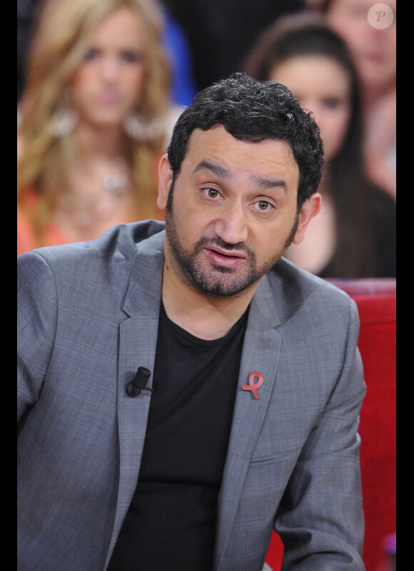 Cyril Hanouna sur le plateau de Vivement dimanche, en avril 2013.