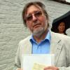 Gérard Depardieu fait citoyen d'honneur d'Estaimpuis par le maire du village Daniel Senesael le 24 août 2013.