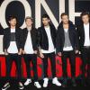 Louis Tomlinson, Niall Horan, Zayn Malik, Liam Payne et Harry Styles des One Direction, à l'avant-première de This Is Us au Ziegfeld Theatre, de New York, le 26 août 2013.