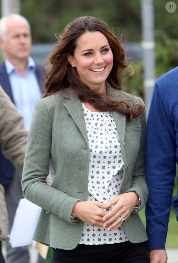 Kate Middleton a accompagné le prince William le 30 août 2013 au départ de l'Ultra Marathon Ring O'Fire d'Anglesey, effectuant ainsi sa première apparition publique depuis la naissance de leur fils le prince George.